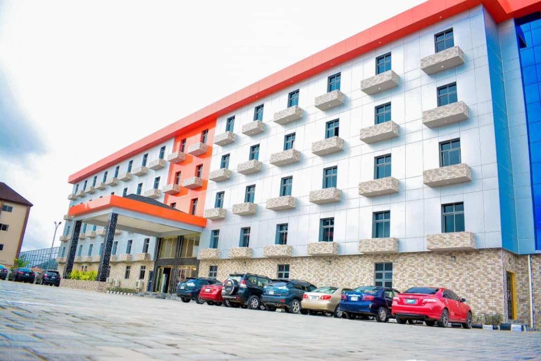 Wetland Hotel Ughelli Dış mekan fotoğraf